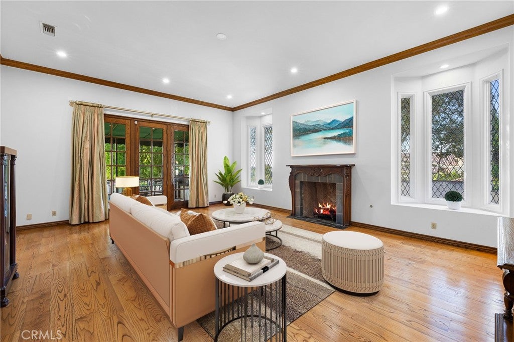 Glendora, California, 91741, United States, 8 Bedrooms Bedrooms, ,7 BathroomsBathrooms,Residential,Active,1900207