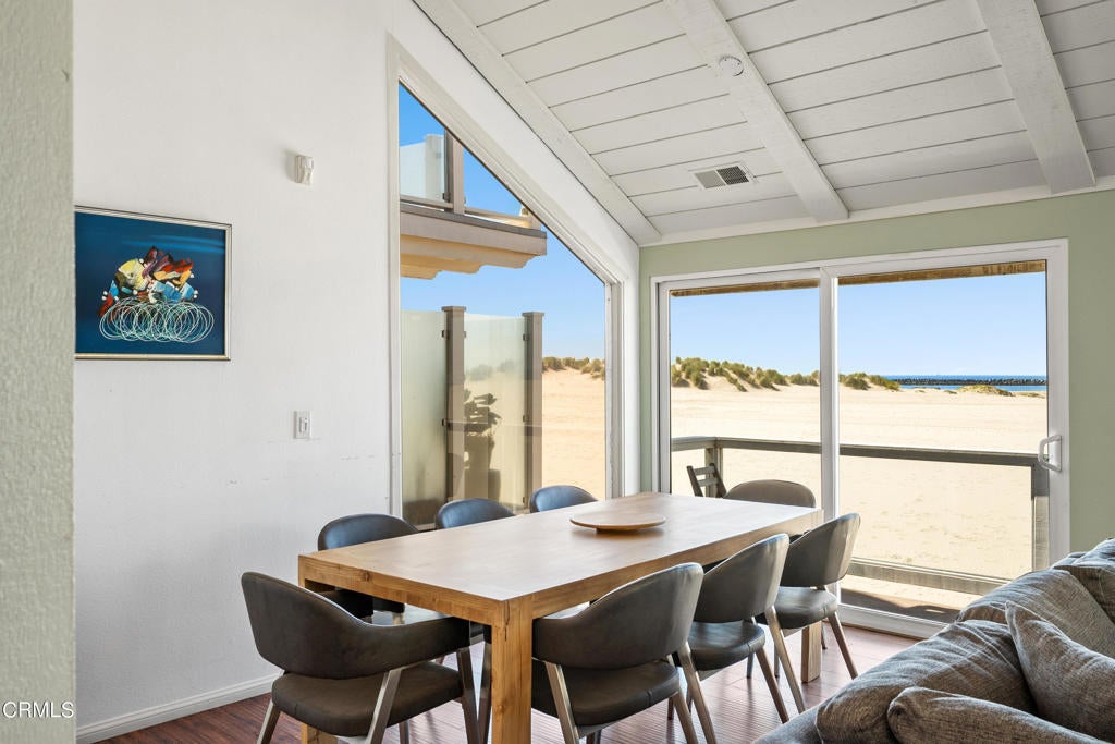 Oxnard, California, 93035, United States, 3 Bedrooms Bedrooms, ,3 BathroomsBathrooms,Residential,Active,1973527