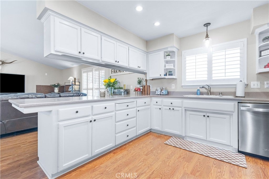 Paso Robles, California, 93446, United States, 7 Bedrooms Bedrooms, ,4 BathroomsBathrooms,Residential,Active,1904141