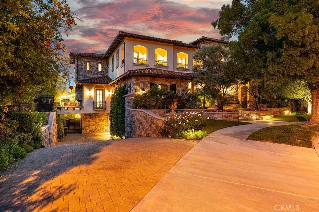 Valencia, California, 91381, United States, 7 Bedrooms Bedrooms, ,10 BathroomsBathrooms,Residential,Active,1959930