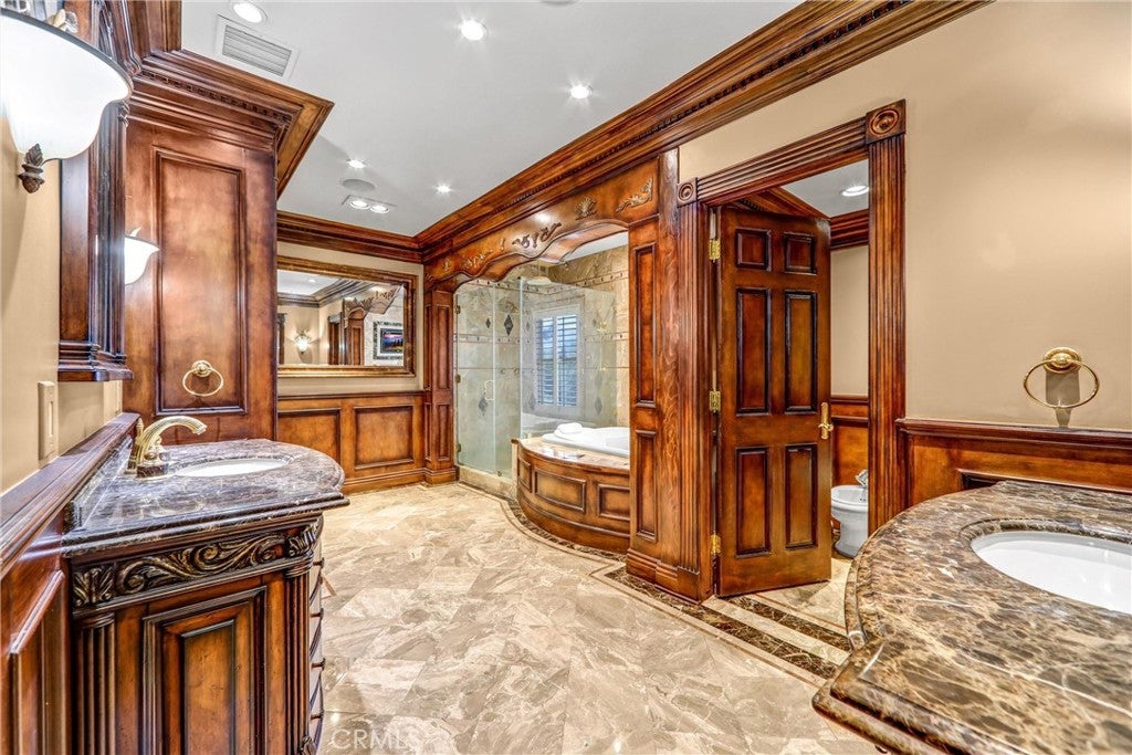 Arcadia, California, 91006, United States, 8 Bedrooms Bedrooms, ,10 BathroomsBathrooms,Residential,Active,1922498