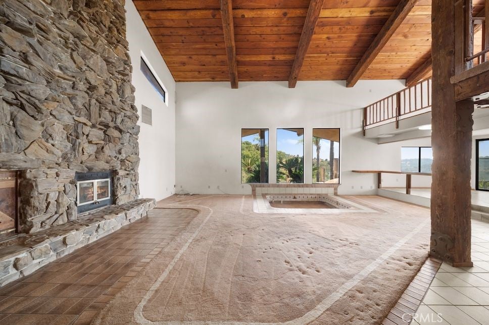 Fallbrook, California, 92028, United States, 3 Bedrooms Bedrooms, ,2 BathroomsBathrooms,Residential,Active,1820329