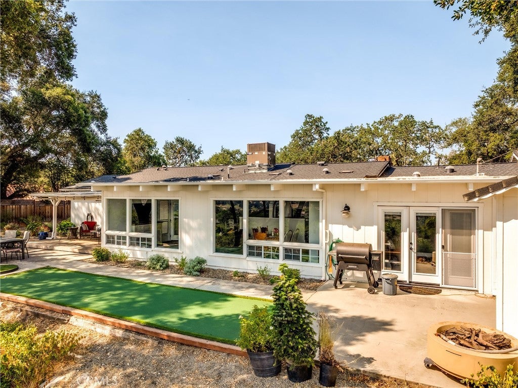 Atascadero, California, 93422, United States, 4 Bedrooms Bedrooms, ,2 BathroomsBathrooms,Residential,Active,1913985