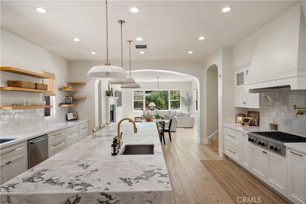 Canyon Country, California, 91387, United States, 4 Bedrooms Bedrooms, ,5 BathroomsBathrooms,Residential,Active,1953690