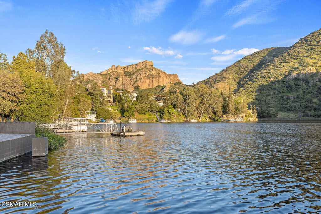 Lake Sherwood, California, 91361, United States, ,4 BathroomsBathrooms,Residential,Active,1820410