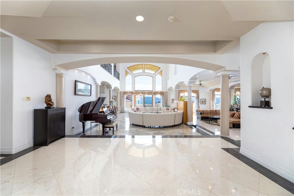 Diamond Bar, California, 91765, United States, ,13 BathroomsBathrooms,Residential,Active,1701829