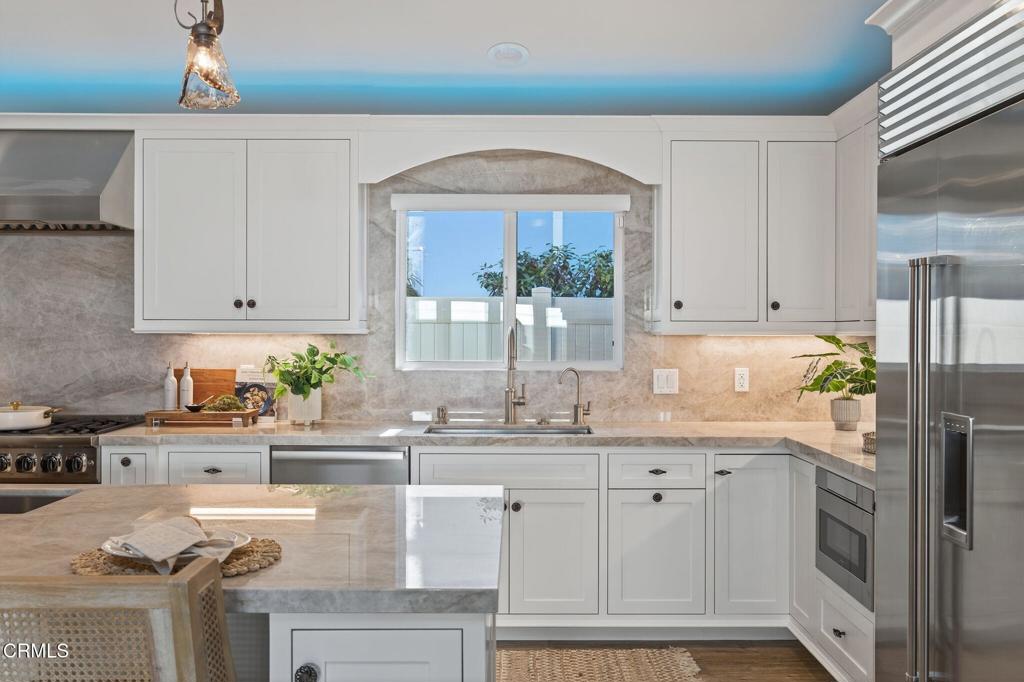 Oxnard, California, 93035, United States, 2 Bedrooms Bedrooms, ,2 BathroomsBathrooms,Residential,Active,1927655