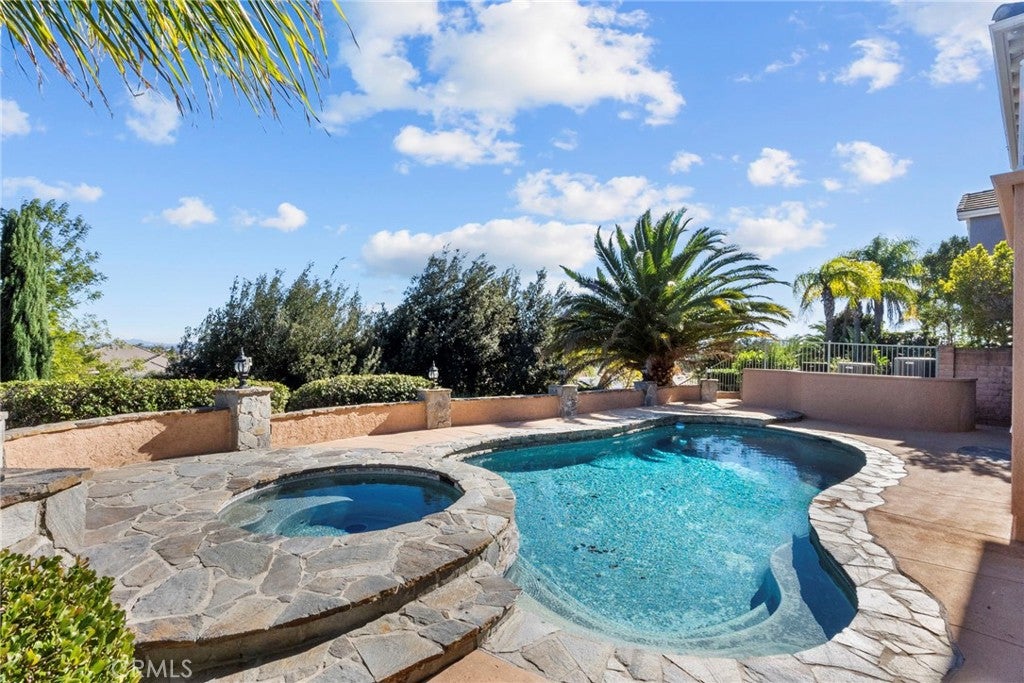 Canoga Park, California, 91304, United States, 5 Bedrooms Bedrooms, ,5 BathroomsBathrooms,Residential,Active,2006939