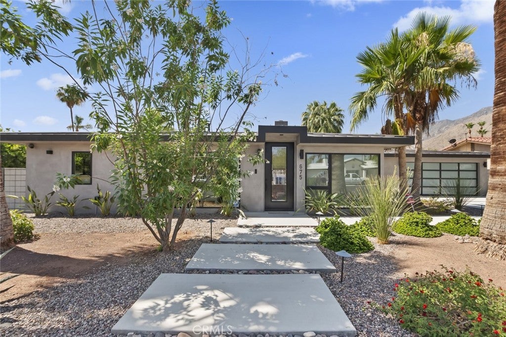 Palm Springs, California, 92264, United States, 4 Bedrooms Bedrooms, ,5 BathroomsBathrooms,Residential,Active,1999334