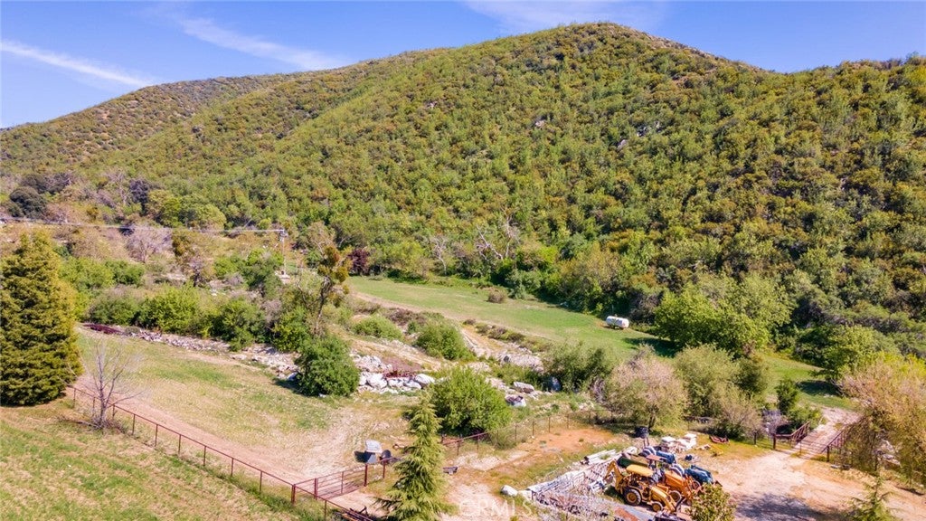 Oak Glen, California, 92399, United States, ,3 BathroomsBathrooms,Residential,Pending,1782592