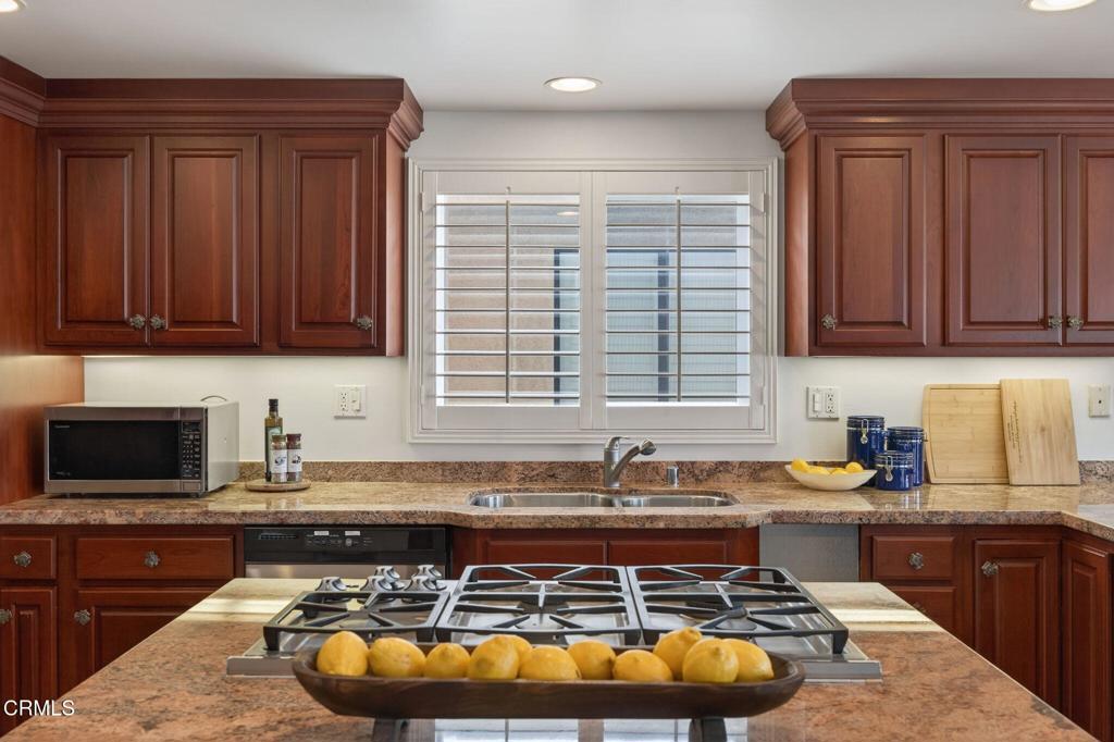 Oxnard, California, 93035, United States, 4 Bedrooms Bedrooms, ,3 BathroomsBathrooms,Residential,Active,2031789