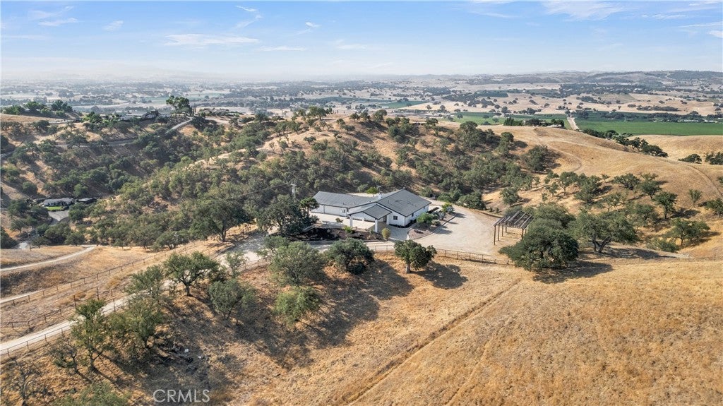 Paso Robles, California, 93446, United States, 4 Bedrooms Bedrooms, ,3 BathroomsBathrooms,Residential,Active,1941140
