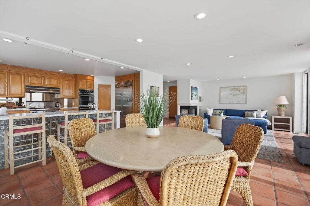 Oxnard, California, 93035, United States, 3 Bedrooms Bedrooms, ,3 BathroomsBathrooms,Residential,Active,1951816