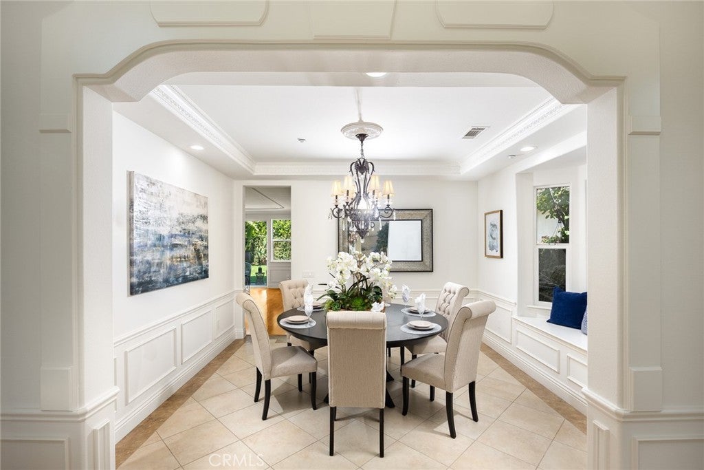 Arcadia, California, 91007, United States, 4 Bedrooms Bedrooms, ,5 BathroomsBathrooms,Residential,Active,1990019