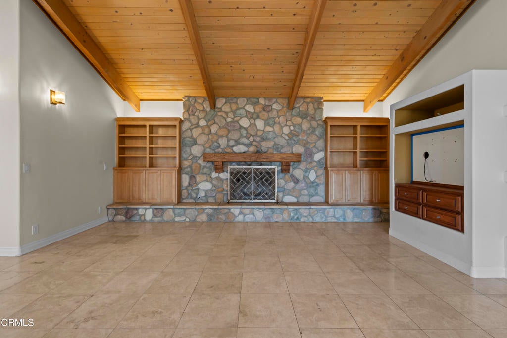 Camarillo, California, 93010, United States, 4 Bedrooms Bedrooms, ,4 BathroomsBathrooms,Residential,Active,1853635