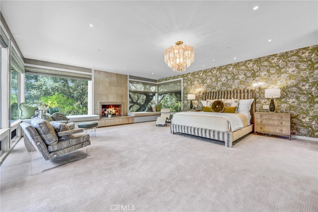 Pasadena, California, 91106, United States, 6 Bedrooms Bedrooms, ,9 BathroomsBathrooms,Residential,Active,1898207