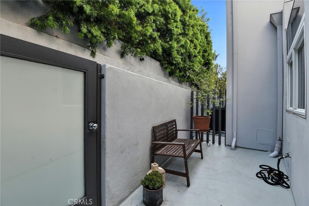 Santa Monica, California, 90405, United States, ,3 BathroomsBathrooms,Residential,Active,1894761