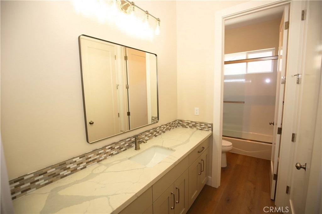 Paso Robles, California, 93446, United States, 4 Bedrooms Bedrooms, ,4 BathroomsBathrooms,Residential,Active,1808249