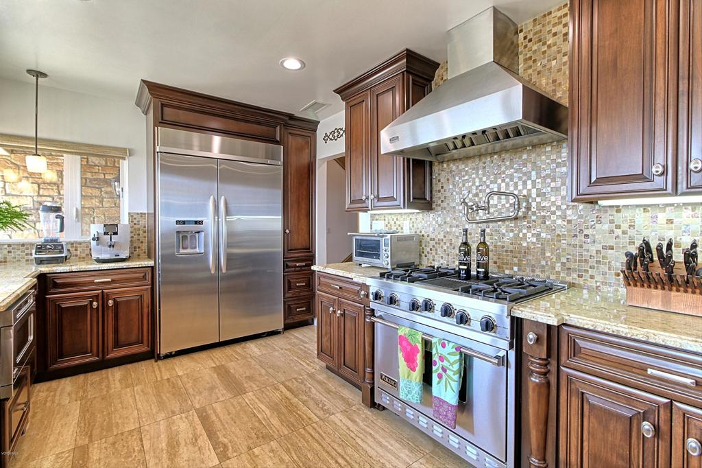 Ventura, California, 93003, United States, 4 Bedrooms Bedrooms, ,4 BathroomsBathrooms,Residential,Active,1944051