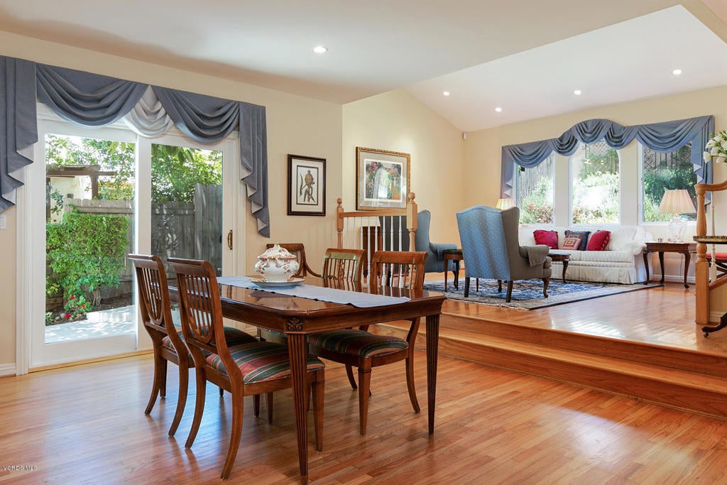 Ventura, California, 93001, United States, 4 Bedrooms Bedrooms, ,4 BathroomsBathrooms,Residential,Contingent,1944037