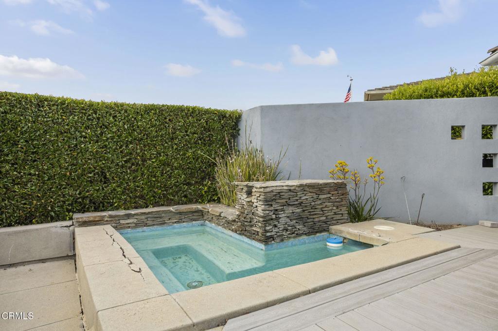 Camarillo, California, 93010, United States, 4 Bedrooms Bedrooms, ,4 BathroomsBathrooms,Residential,Active,1853313