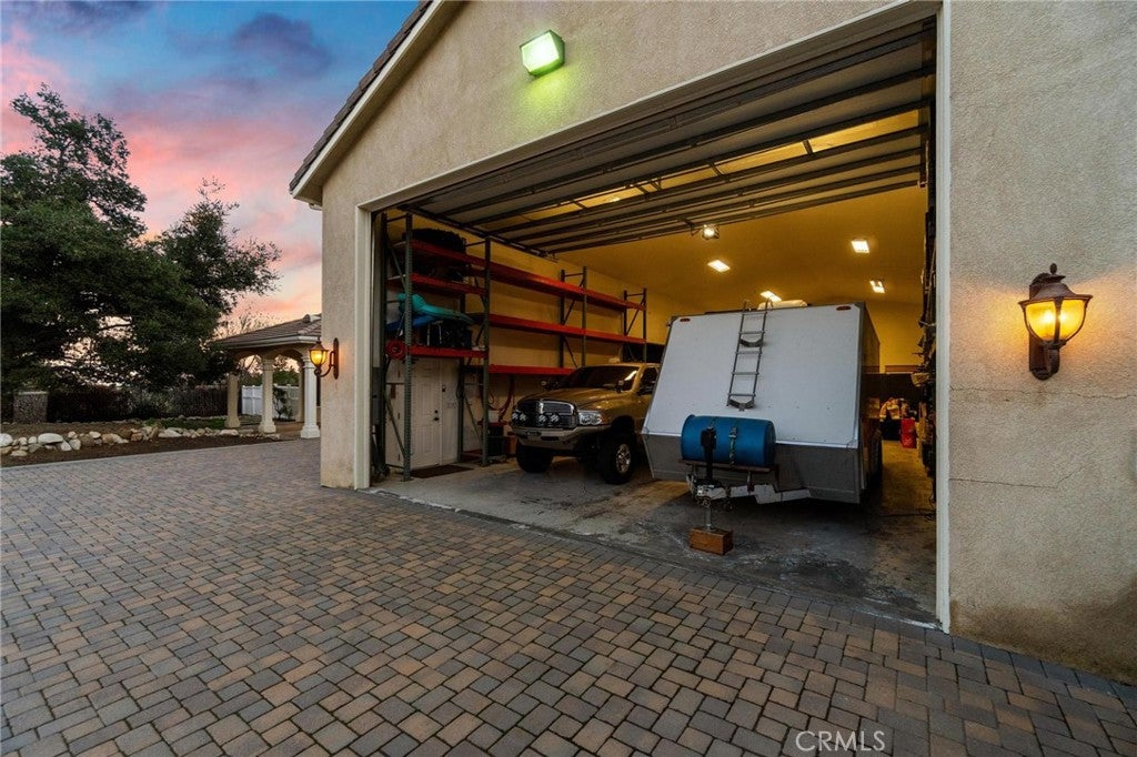 Castaic, California, 91384, United States, 6 Bedrooms Bedrooms, ,6 BathroomsBathrooms,Residential,Active,2009152