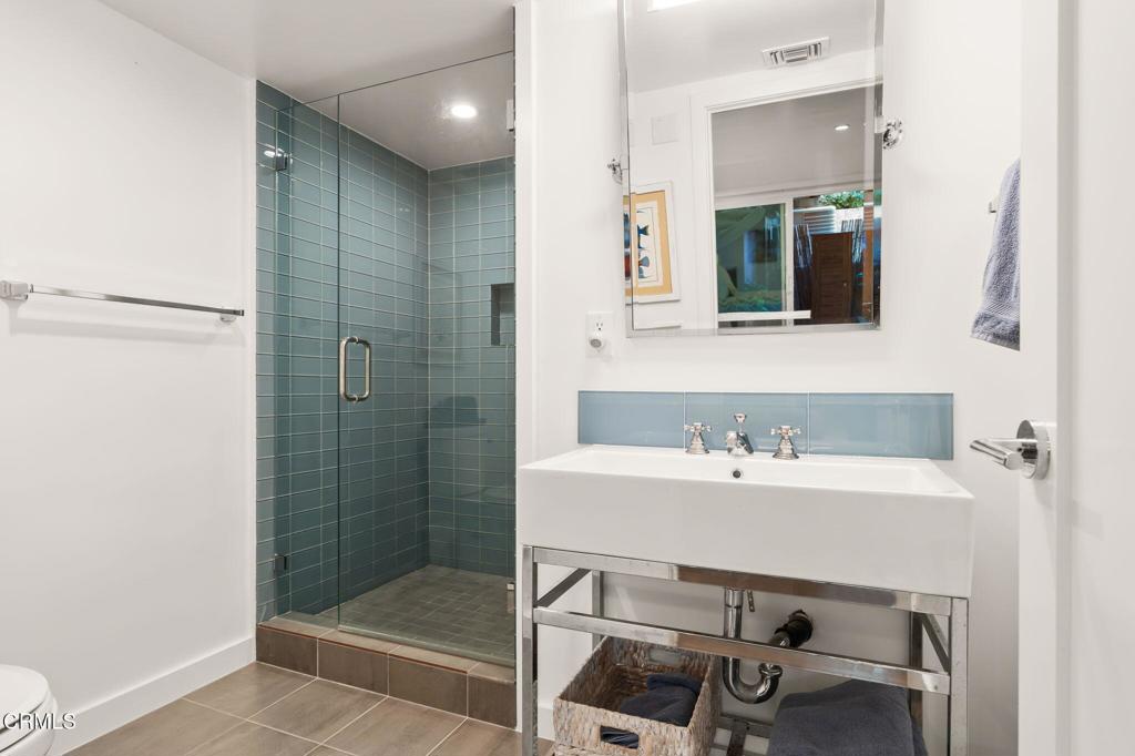 Malibu, California, 90265, United States, 4 Bedrooms Bedrooms, ,4 BathroomsBathrooms,Residential,Active,2006937