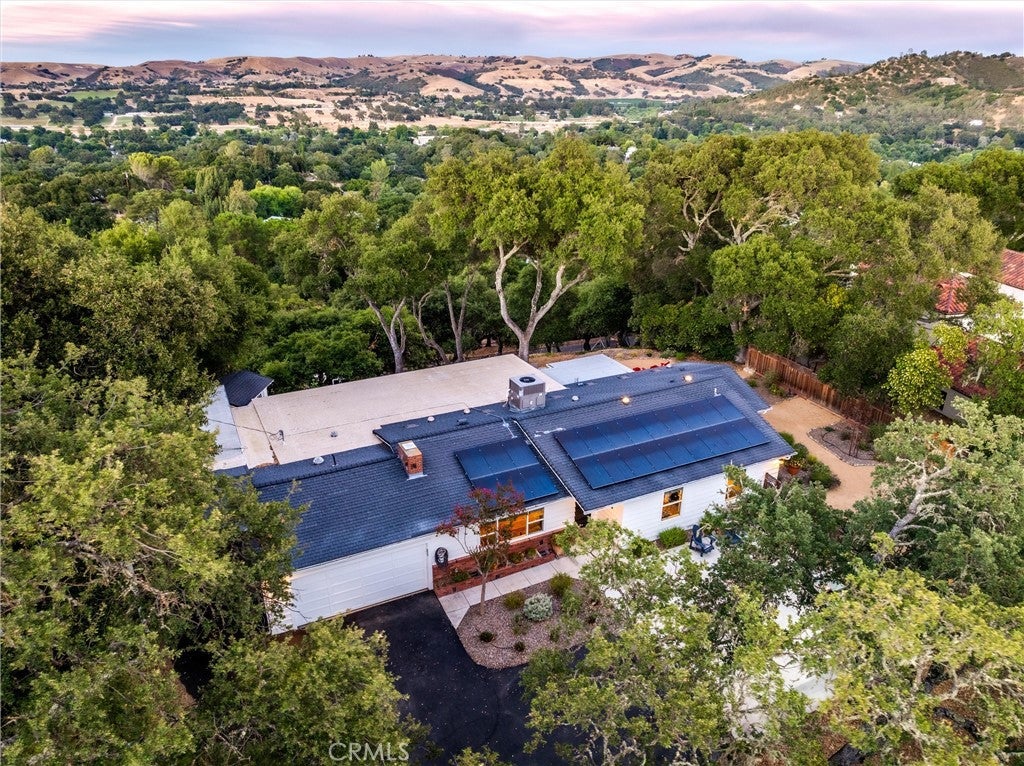 Atascadero, California, 93422, United States, 4 Bedrooms Bedrooms, ,2 BathroomsBathrooms,Residential,Active,1913985