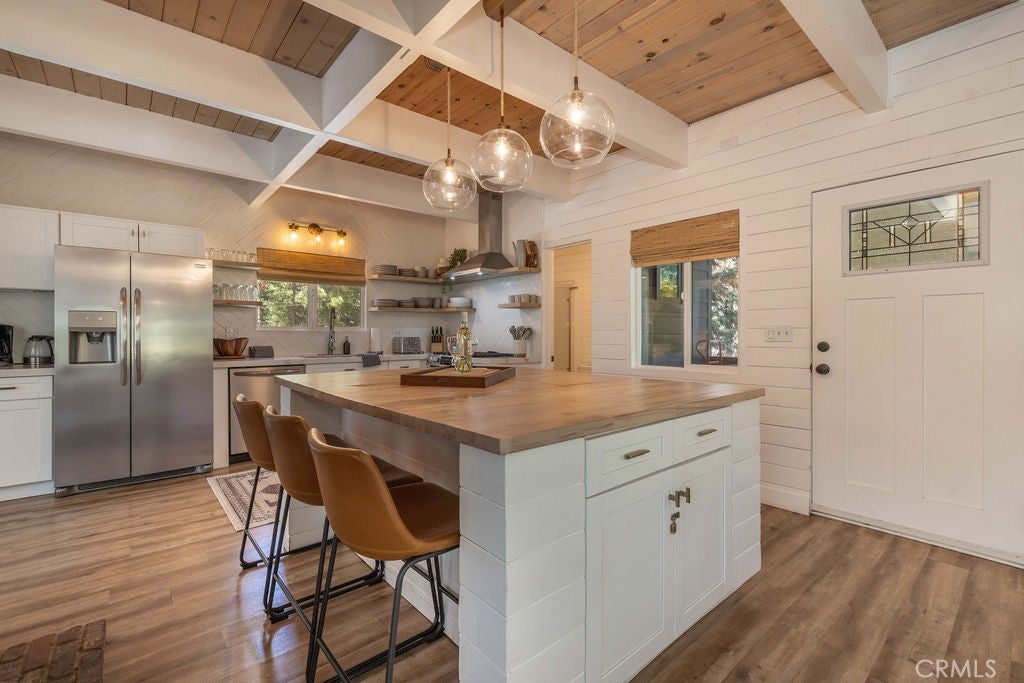 Big Bear Lake, California, 92315, United States, 4 Bedrooms Bedrooms, ,4 BathroomsBathrooms,Residential,Active,1926921