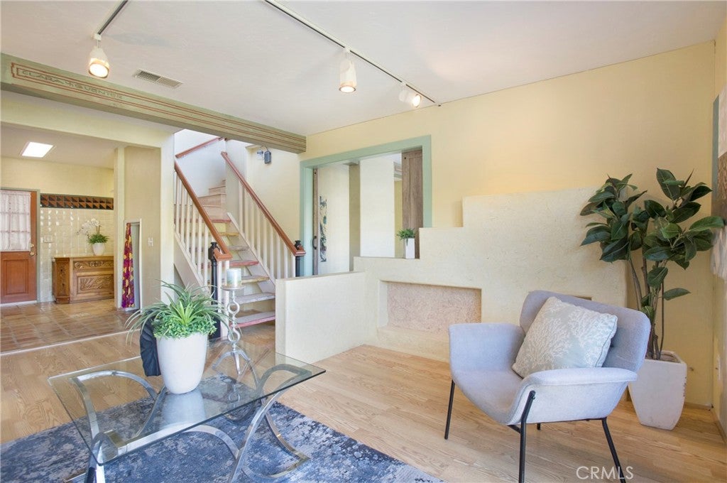 Laguna Beach, California, 92651, United States, 3 Bedrooms Bedrooms, ,3 BathroomsBathrooms,Residential,Active,2002317