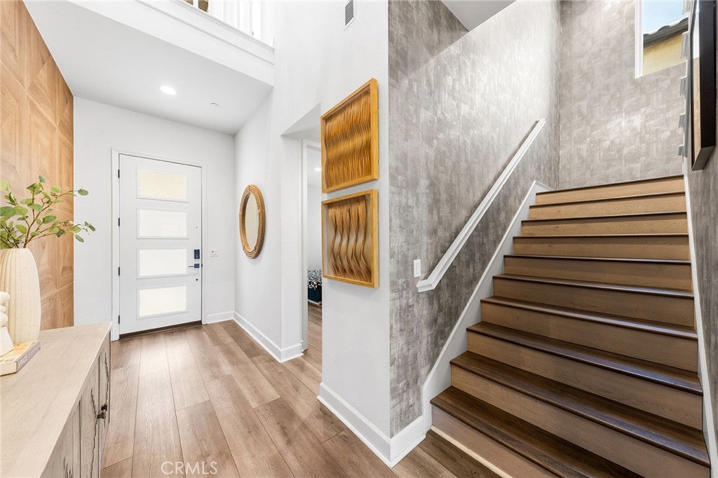 Lake Forest, California, 92630, United States, 5 Bedrooms Bedrooms, ,6 BathroomsBathrooms,Residential,Active,1801044