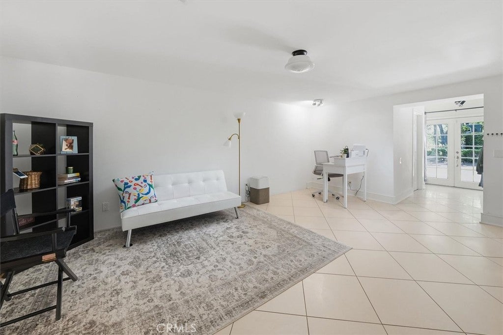 Agoura Hills, California, 91301, United States, 4 Bedrooms Bedrooms, ,5 BathroomsBathrooms,Residential,Active,1966025