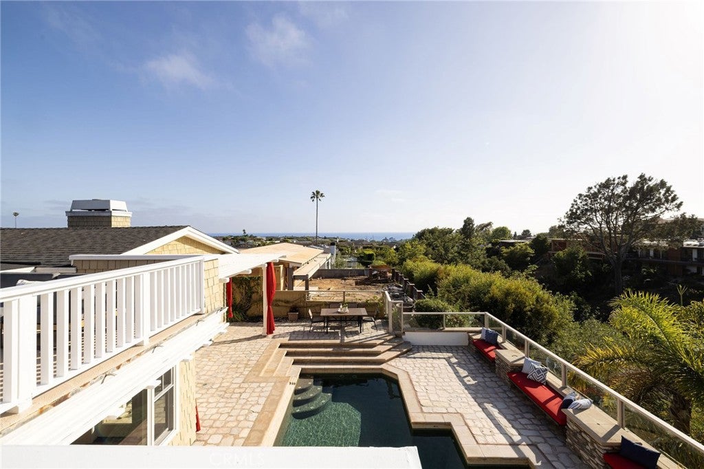 Corona Del Mar, California, 92625, United States, 4 Bedrooms Bedrooms, ,3 BathroomsBathrooms,Residential,Active,1871240