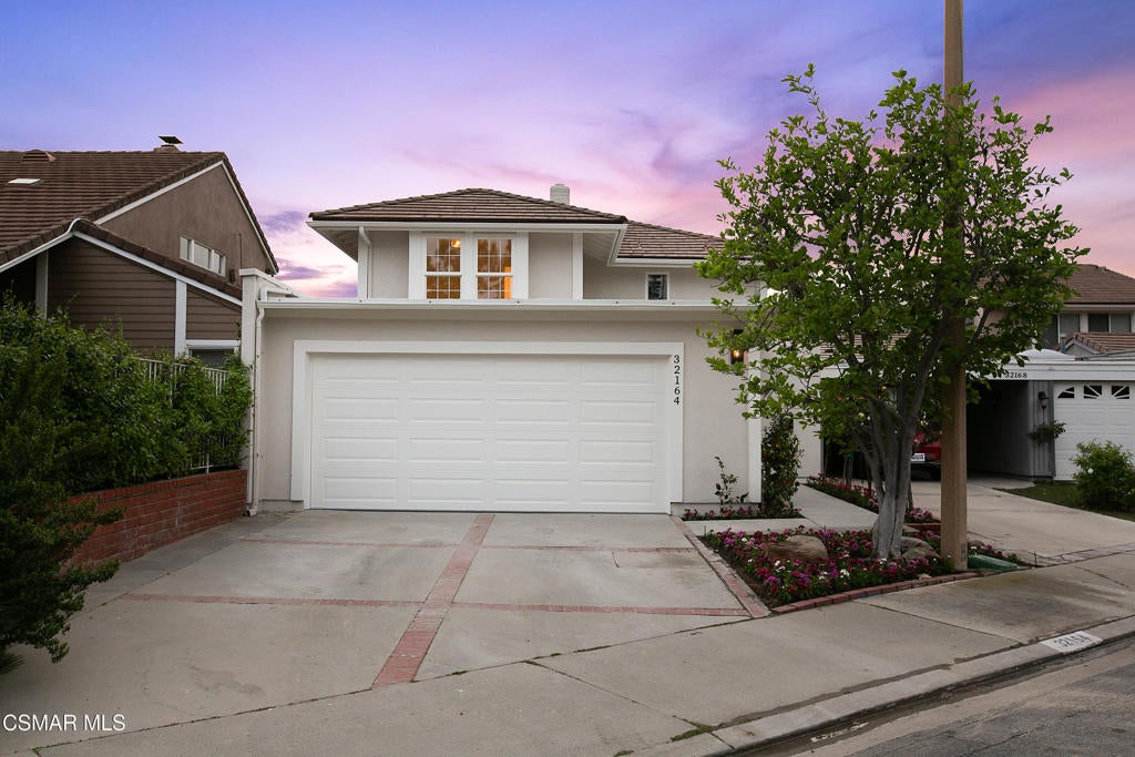 Westlake Village, California, 91361, United States, 3 Bedrooms Bedrooms, ,3 BathroomsBathrooms,Residential,Active,2031761