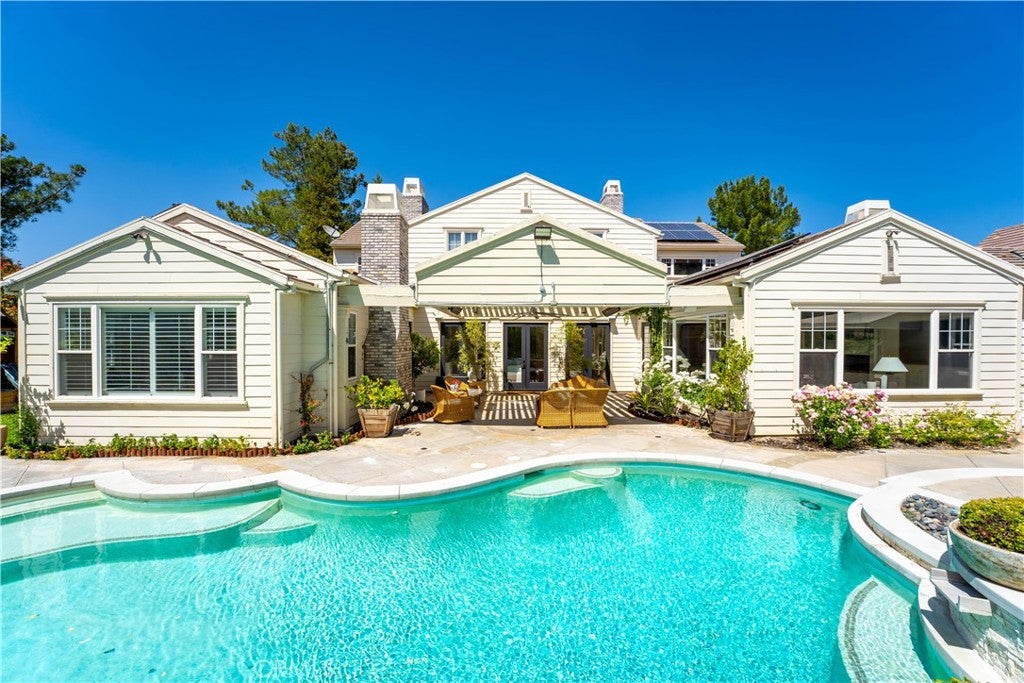 Canyon Country, California, 91387, United States, 4 Bedrooms Bedrooms, ,5 BathroomsBathrooms,Residential,Active,1953690