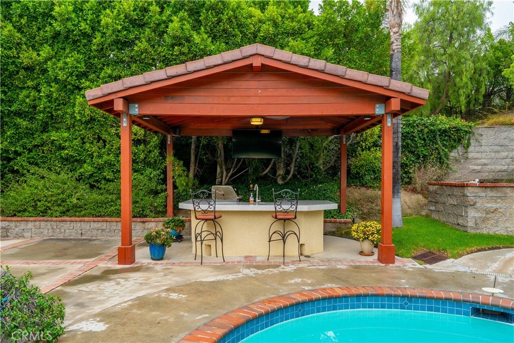 Granada Hills, California, 91344, United States, 5 Bedrooms Bedrooms, ,3 BathroomsBathrooms,Residential,Active,1952998