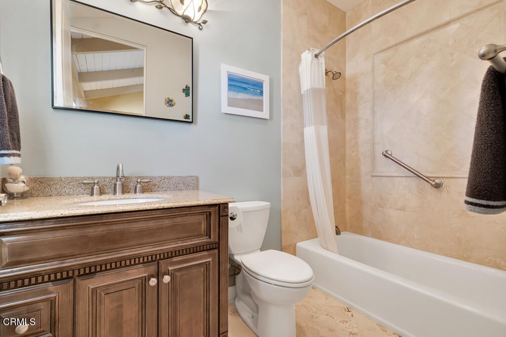 Camarillo, California, 93010, United States, 4 Bedrooms Bedrooms, ,6 BathroomsBathrooms,Residential,Active,1987228