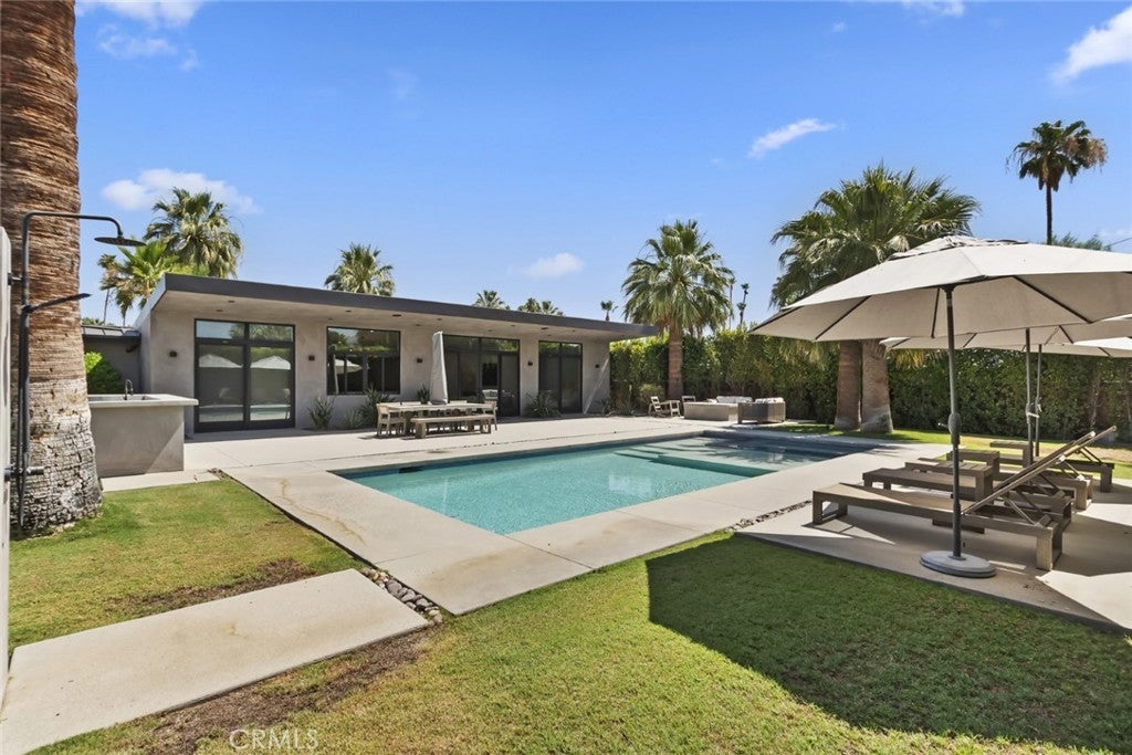 Palm Springs, California, 92264, United States, 4 Bedrooms Bedrooms, ,5 BathroomsBathrooms,Residential,Active,1999334