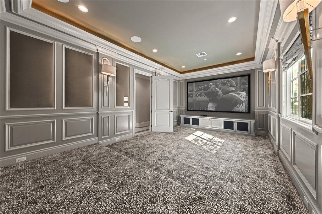 Arcadia, California, 91006, United States, 4 Bedrooms Bedrooms, ,5 BathroomsBathrooms,Residential,Active,2014620