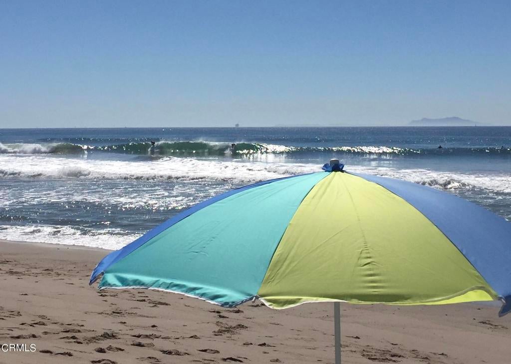 Oxnard, California, 93035, United States, 3 Bedrooms Bedrooms, ,3 BathroomsBathrooms,Residential,Active,1973527