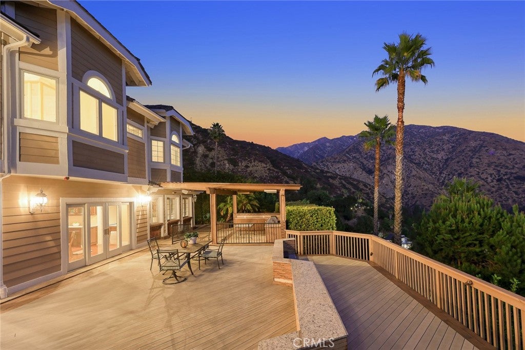 Arcadia, California, 91006, United States, 7 Bedrooms Bedrooms, ,8 BathroomsBathrooms,Residential,Active,1914824