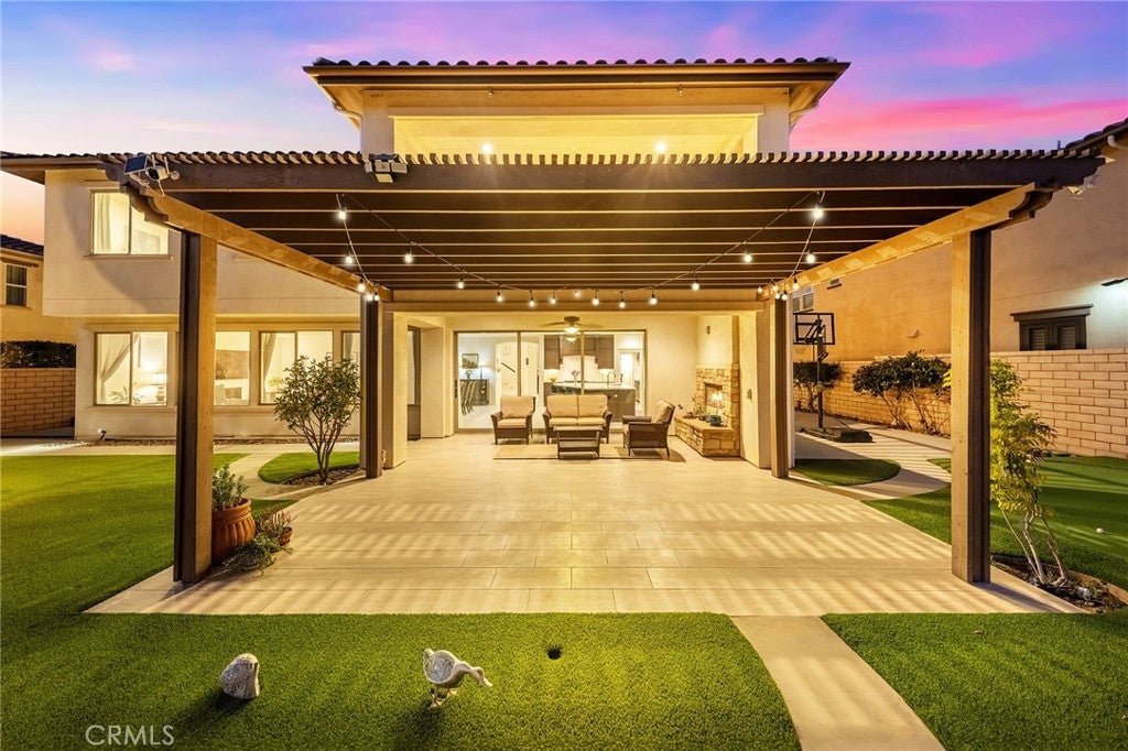 Chino Hills, California, 91709, United States, 5 Bedrooms Bedrooms, ,6 BathroomsBathrooms,Residential,Active,1986885