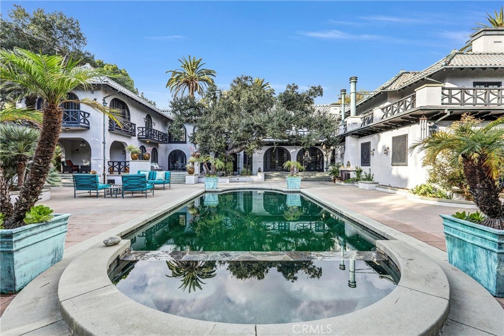 Pasadena, California, 91106, United States, 8 Bedrooms Bedrooms, ,10 BathroomsBathrooms,Residential,Active,1996260