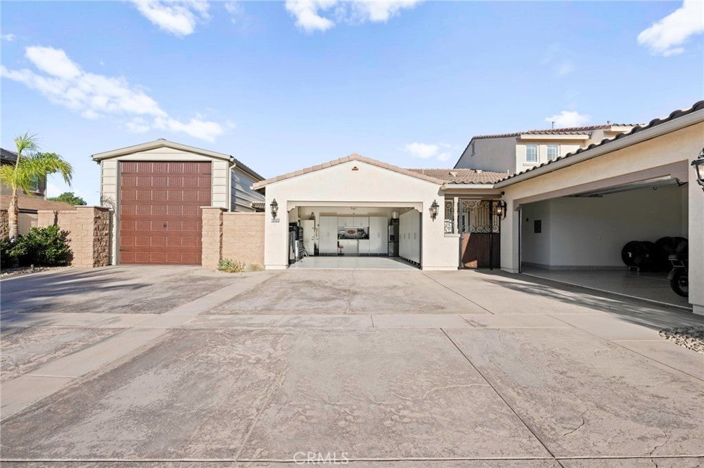 Riverside, California, 92504, United States, 6 Bedrooms Bedrooms, ,4 BathroomsBathrooms,Residential,Active,1943798