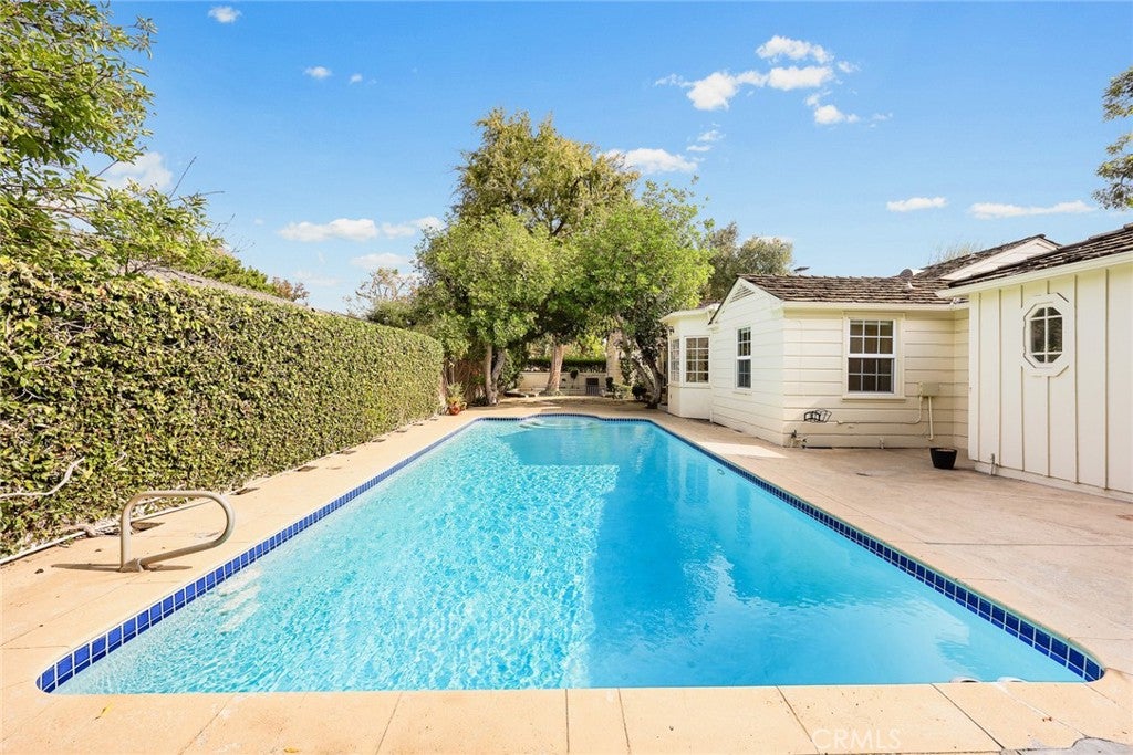 San Marino, California, 91108, United States, 4 Bedrooms Bedrooms, ,3 BathroomsBathrooms,Residential,Active,1993951