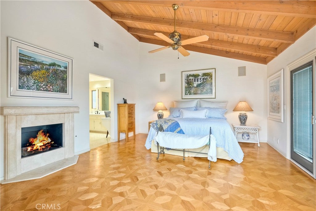 Newport Beach, California, 92661, United States, 4 Bedrooms Bedrooms, ,3 BathroomsBathrooms,Residential,Active,1894578