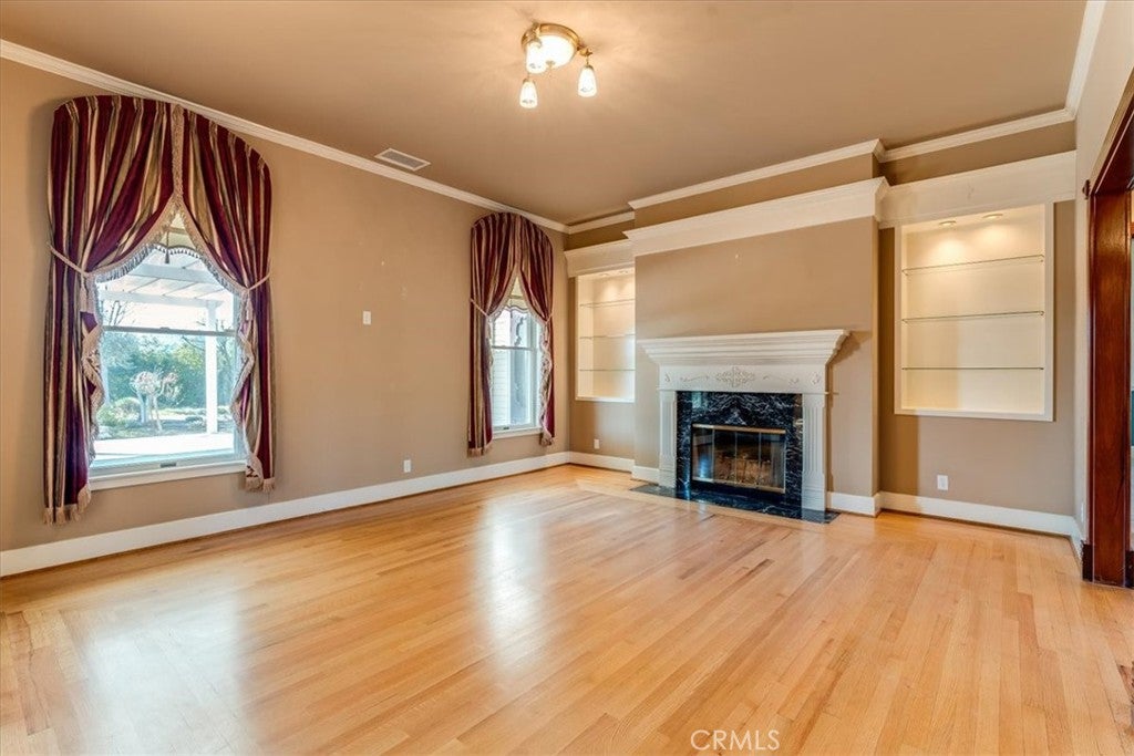 Paso Robles, California, 93446, United States, 4 Bedrooms Bedrooms, ,5 BathroomsBathrooms,Residential,Active,2016421