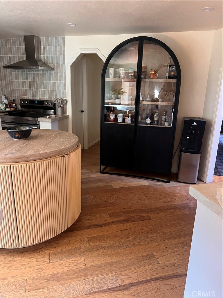 Lake Arrowhead, California, 92352, United States, 4 Bedrooms Bedrooms, ,4 BathroomsBathrooms,Residential,Active,2001372