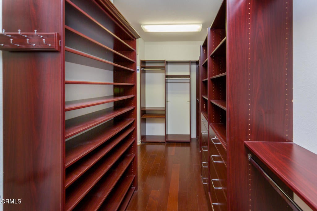 Newbury Park, California, 91320, United States, 5 Bedrooms Bedrooms, ,5 BathroomsBathrooms,Residential,Active,1914613