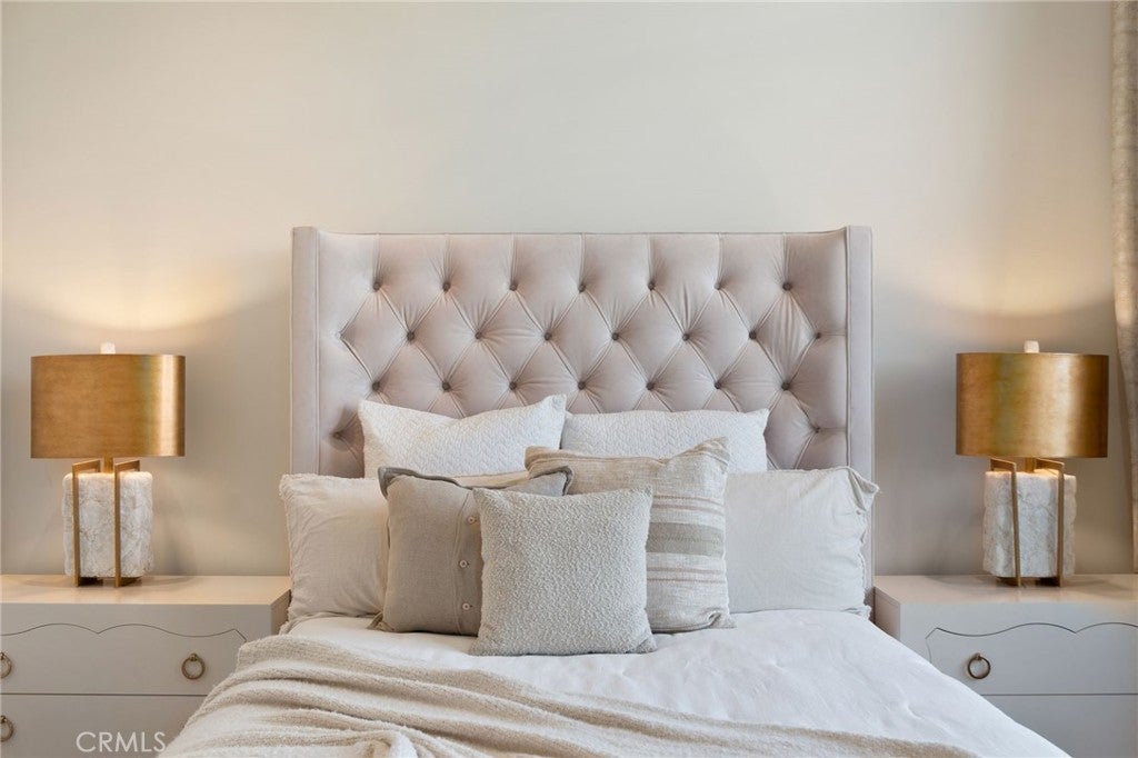 Newport Beach, California, 92660, United States, 2 Bedrooms Bedrooms, ,3 BathroomsBathrooms,Residential,Active,2009419